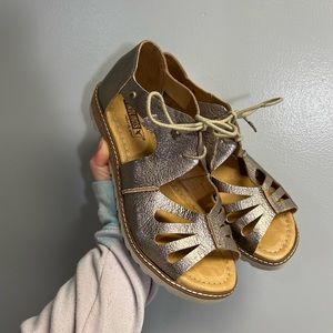 PIKOLINOS Metallic Sandals